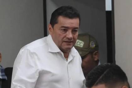 Justicia deja salir a Jhonny Fernández de la cárcel y dicta fianza y arresto domiciliario con permiso para trabajar