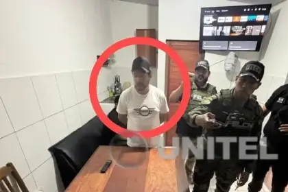Suspenden audiencia del hijo del expresidente Arce tras presunta descompensación en Palmasola