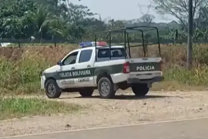 Hallan a un hombre con dos disparos en el pecho y las manos atadas a un lado de la ruta nueva Santa Cruz – Cochabamba