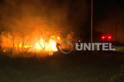 Incendio forestal de magnitud en el Urubó arrasa vegetación y pone en alerta a los vecinos