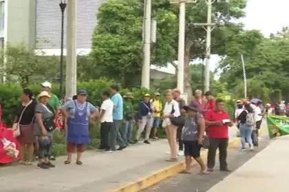 Gremiales del Mercado Nuevo La Ramada toman la Quinta municipal; llevan 15 días sin servicios básicos 