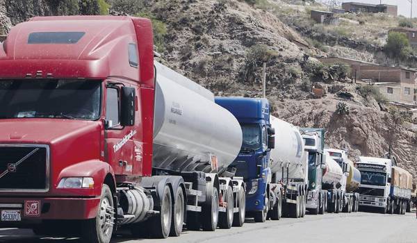 El contrabando de diésel se da en cisternas y no en bidones, señalan desde la industria