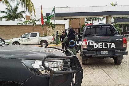 Hallan una caja fuerte con dinero en allanamiento a casa de Roger Mariaca en Santa Cruz