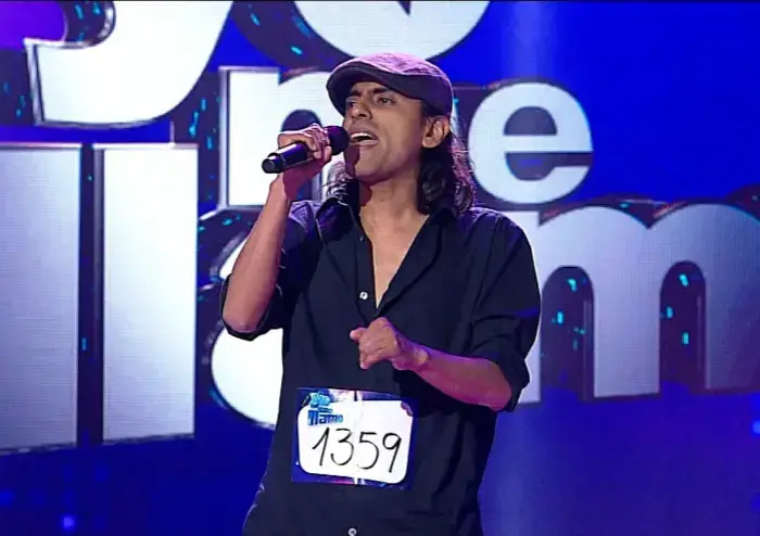 Tremenda voz la del imitador de Brian Johnson, dejó sin palabras al jurado Tremenda voz la del imitador de Brian Johnson, dejó sin palabras al jurado