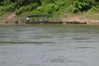 Los tres desaparecidos en un río de Bulo Bulo estaban con otras tres personas en una embarcación, según Defensa Civil