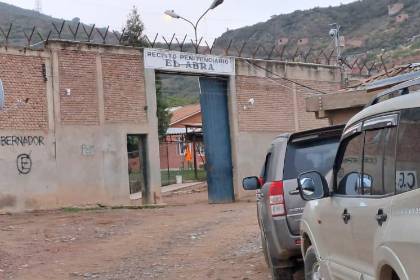 Identifican al reo que fue asesinado a puñaladas dentro del penal de El Abra
