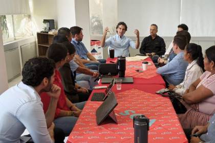 Manuel Saavedra se reúne con sus concejales y anuncia cambios en el reglamento del Concejo