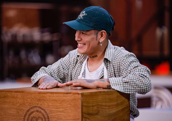Corona: “Estoy triste, extraño mucho a María René”