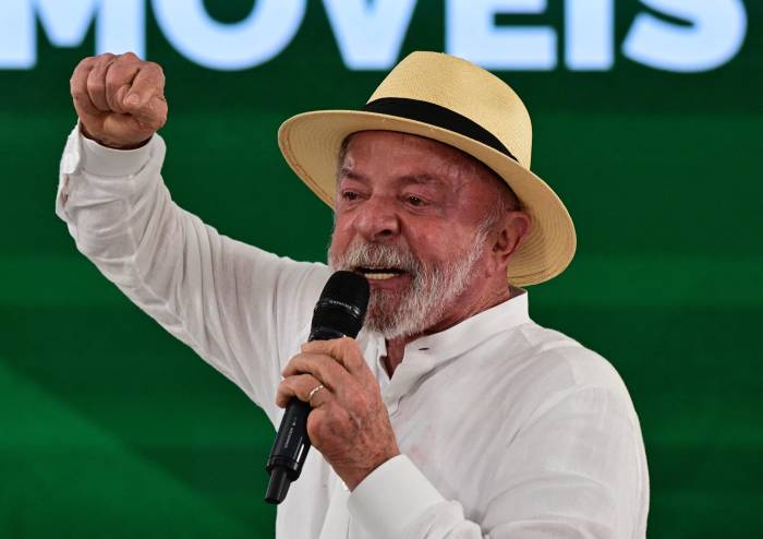 Lula lanza su candidatura con promesas de inversión en defensa, educación y tierras raras