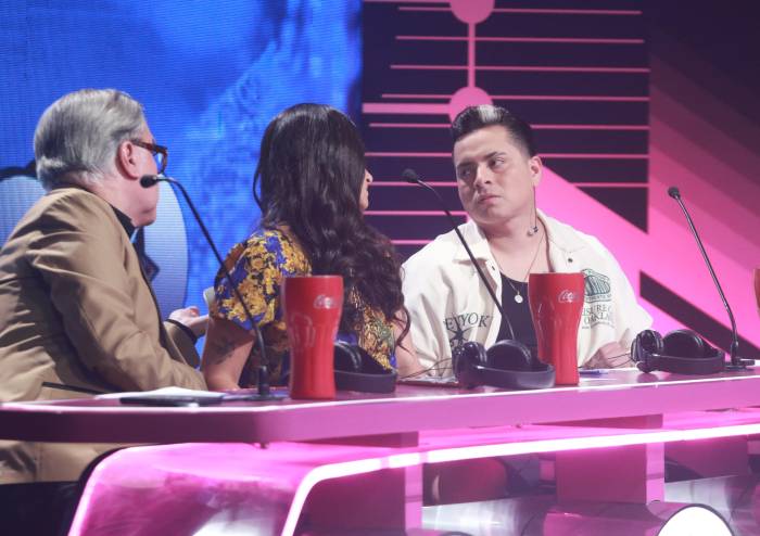 Enfrentados: Mariano Borda y Luis Vega protagonizan un tenso momento en Yo Me Llamo
