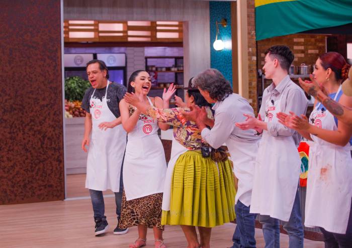 El equipo Kantuta celebra su victoria al llevarse las estrellas 