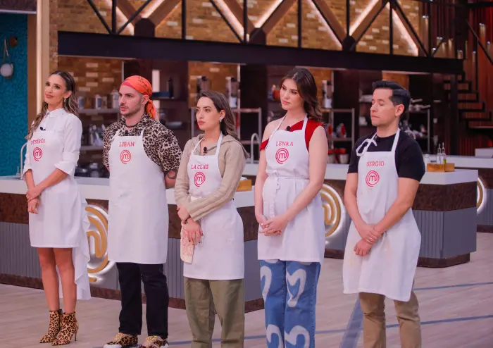 Noche difícil, ¿Quién fue el primer semifinalista en ser eliminado? 