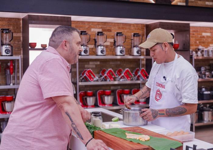 “Yo no sé cocinar Chef”, la confesión de Corona en su segunda noche en MasterChef Celebrity “Yo no sé cocinar Chef”, la confesión de Corona en su segunda noche en MasterChef Celebrity