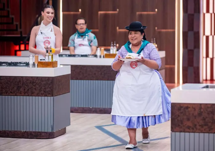 La Justa brilló por su compañerismo con Guery y logra salvar la presentación de su plato La Justa brilló por su compañerismo con Guery y logra salvar la presentación de su plato