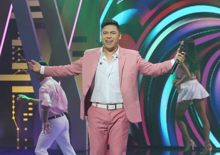 ¿Fue real o un incidente?: Américo contó su verdad sobre el beso que se dio con una bailarina 