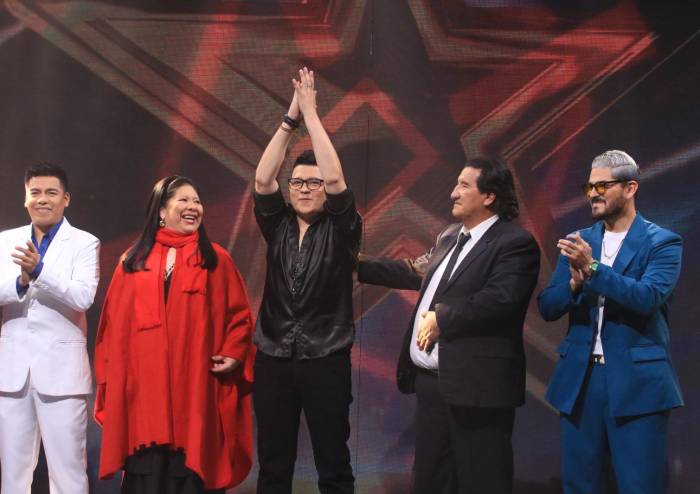 Charlie Zaa consigue el voto del público y continúa en competencia