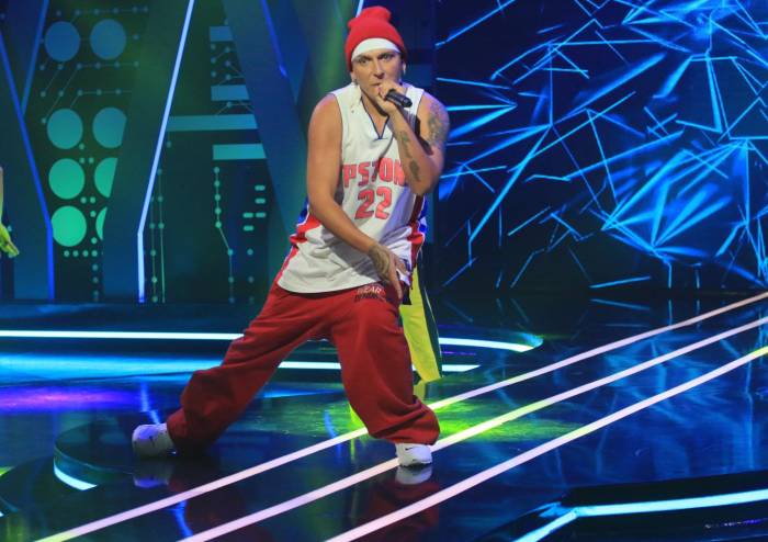 Duelo de velocidad: Eminem y Christina Aguilera se enfrentaron con ‘Rap God’