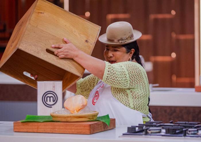Las celebridades deben brillar para seguir en competencia ¡Imperdible MasterChef Celebrity! 