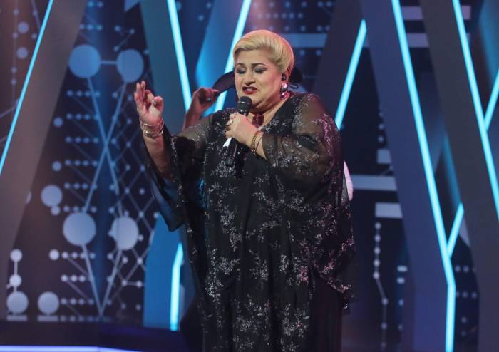 “Me dijo inútil”: El reclamo de Fher a la imitadora de Paquita la del Barrio 
