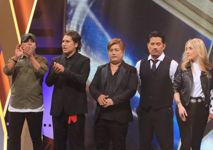 El cuarto jurado se impone y salva a Enrique Iglesias, y tres participantes son enviados a eliminación 
