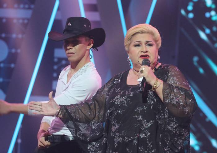 Paquita la del Barrio se robó el show al interpretar ‘Tres veces te engañé’