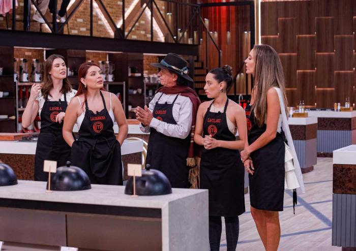 Se aviva la tensión y rivalidad entre los cocineros cada semana Se aviva la tensión y rivalidad entre los cocineros cada semana