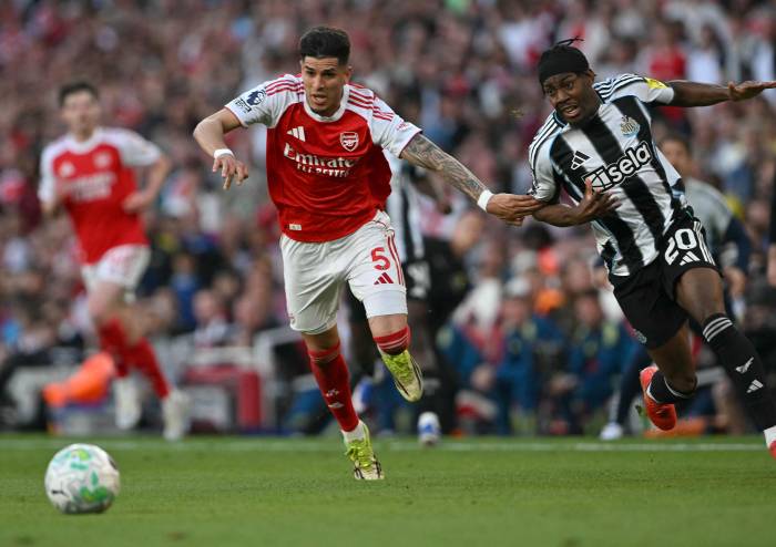 El Arsenal recupera el liderato de la Premier League tras superar al Newcastle