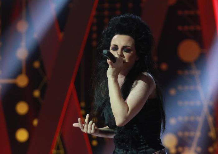 Amy Lee interpreta uno de sus retos más difíciles del repertorio de su artista