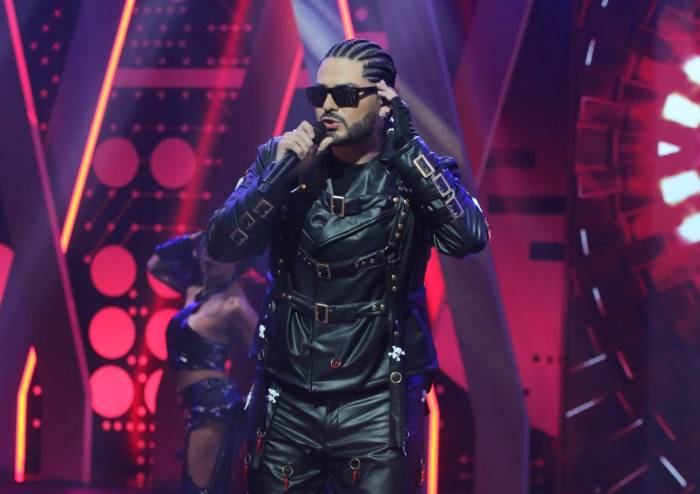 Maluma brilló como el mejor de la noche, pero festejó a medias