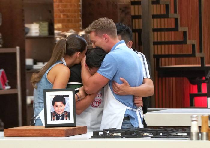 Oliver se quiebra en un mar de llanto al recordar a su mamá 