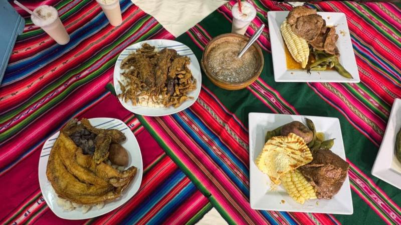Platos paceños. 