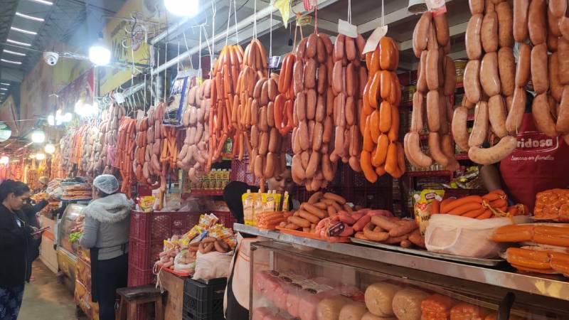 Embutidos en el Mercado Nuevo La Ramada. 