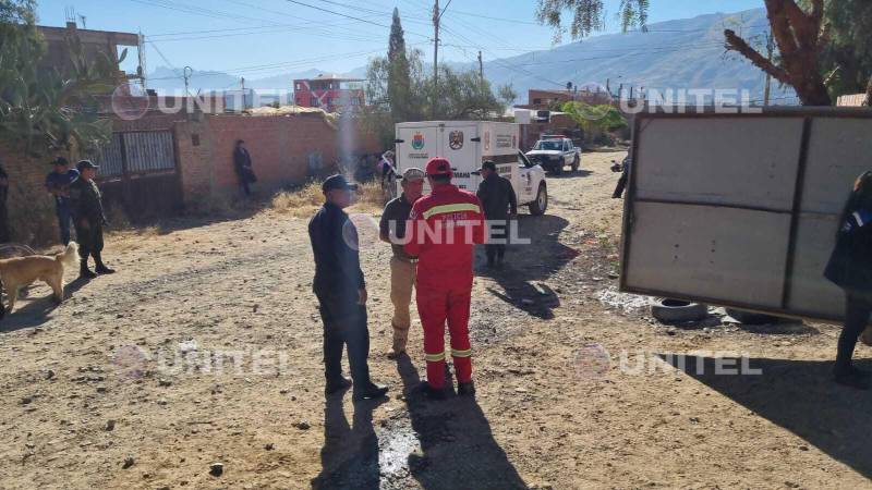 La Policía y Bomberos comenzaron las investigaciones.