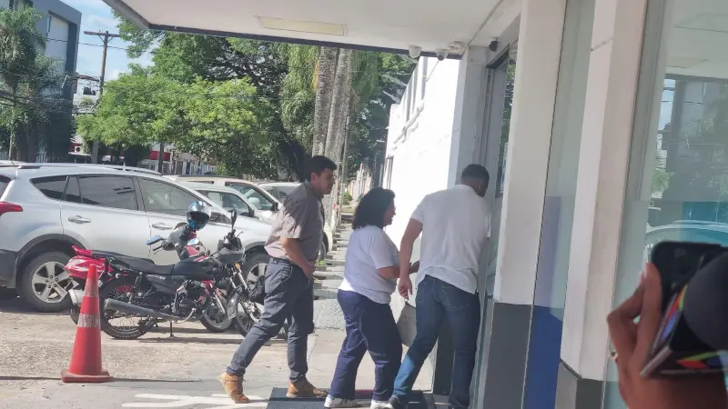 La ministra Flores visitó a la diputada Romero.