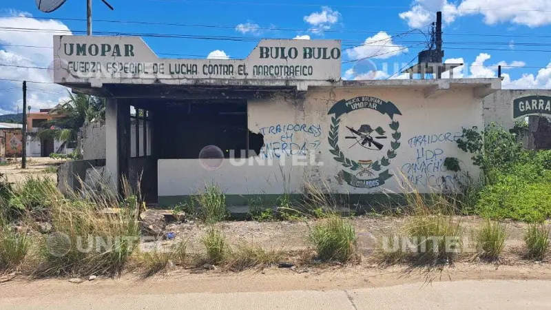 Instalaciones abandonadas y destruidas de Umopar.