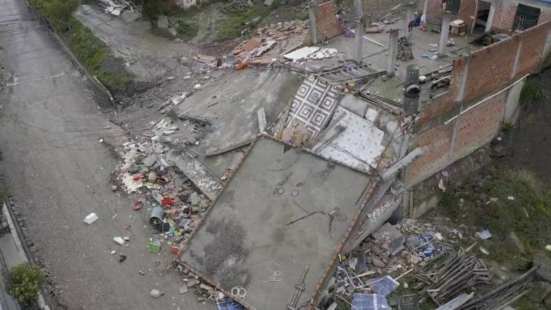 La plataforma de una vivienda terminó afectada 