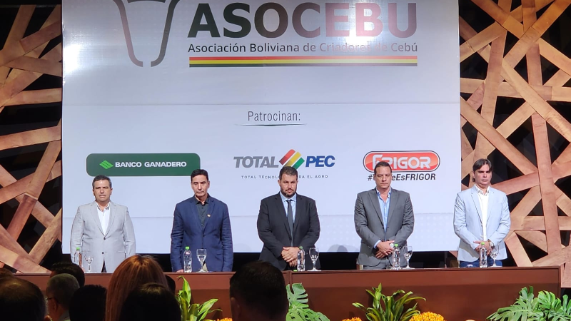 Los máximos ejecutivos de la CAO y el sector ganadero tomaron parte del evento