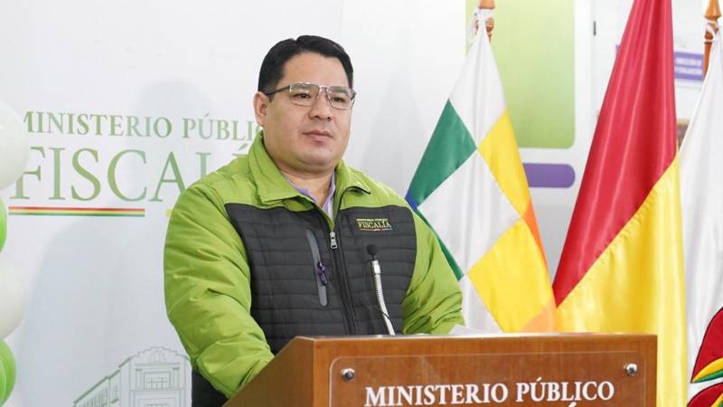 Roger Mariaca es fiscal general del Estado