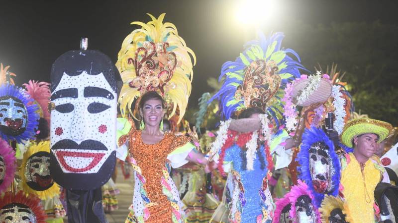 Mitahori deslumbró en el Corso Cruceño 2026 con tradición y creatividad
