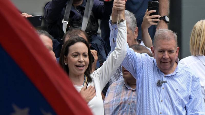 María Corina Machado y Edmundo Gonzalez Urrutia en una concentración realizada este martes en Caracas