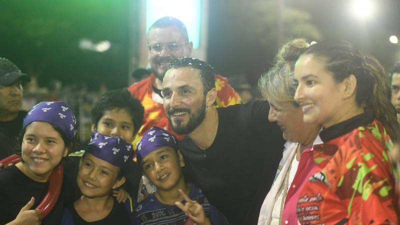 Las figuras públicas que marcaron presencia en el Corso cruceño