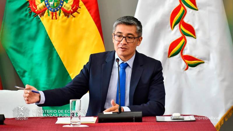 José Gabriel Espinoza es ministro de Economía 
