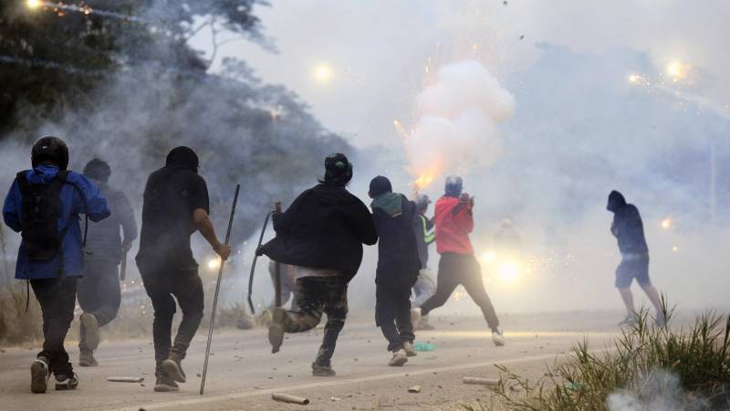 Los conflictos y bloqueos persisten en diferentes regiones del país