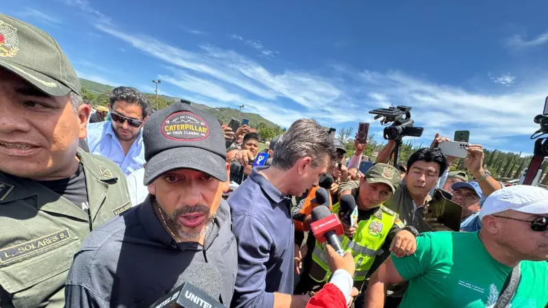 Rodrigo Paz se reunió con Luis Fernando Camacho en Samaipata