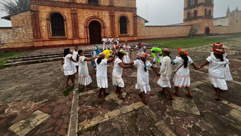 Inician los actos por los 465 años de la fundación de Santa Cruz