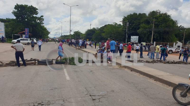 La carretera al Beni se encuentra bloqueada