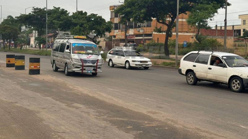 En el octavo anillo y Doble Vía La Guardia se observan circulación de más vehículos