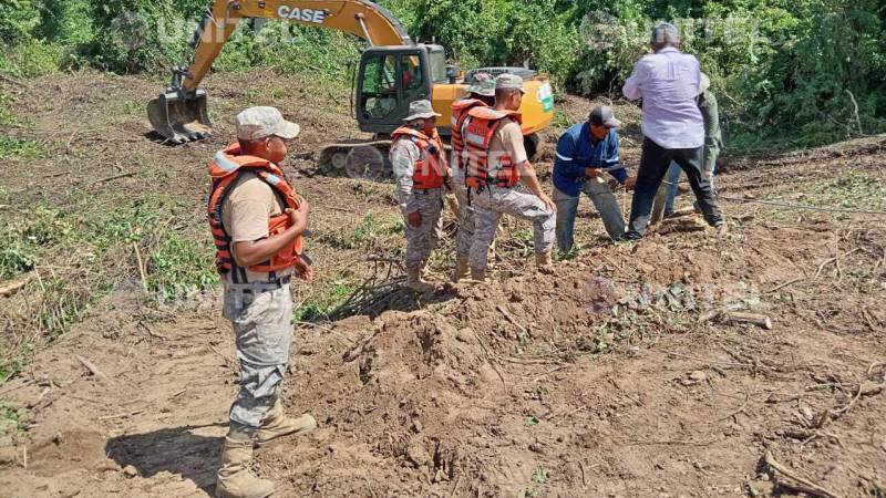 Militares llegaron a la zona para reforzar los trabajos.