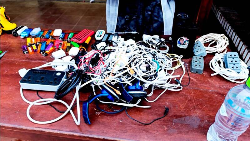 Los reclusos tenían en su poder celulares, cables, armas blancas y drogas