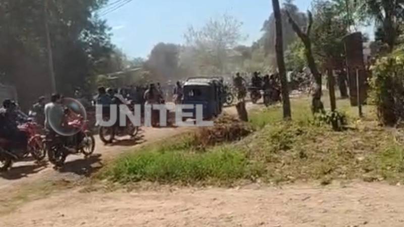 Los movilizados llegaron caminando y en motos